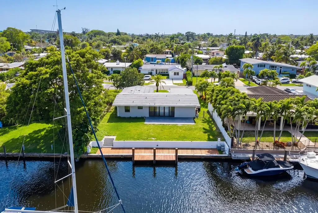 2524 Nassau Lane Fort Lauderdale FL 33312