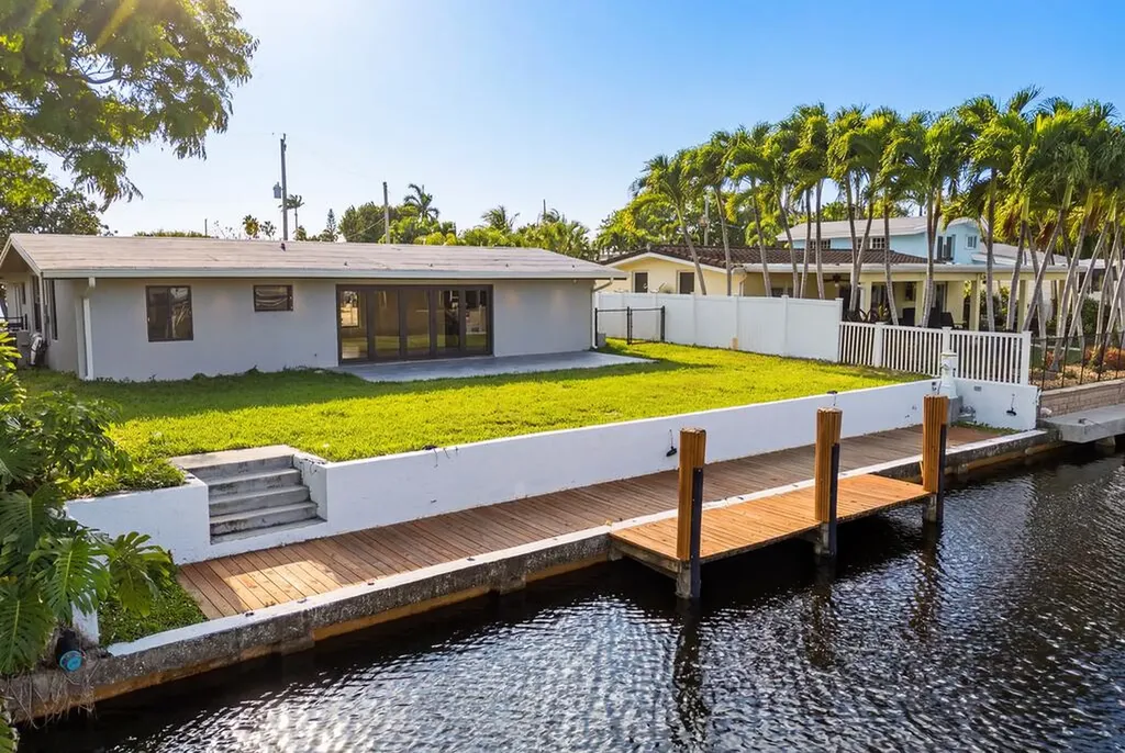 2524 Nassau Lane Fort Lauderdale FL 33312