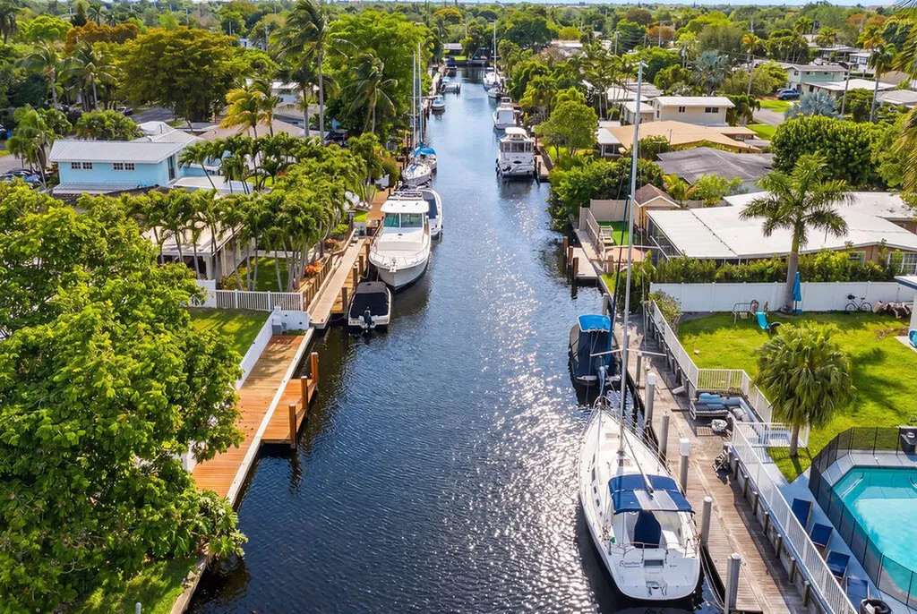 2524 Nassau Lane Fort Lauderdale FL 33312