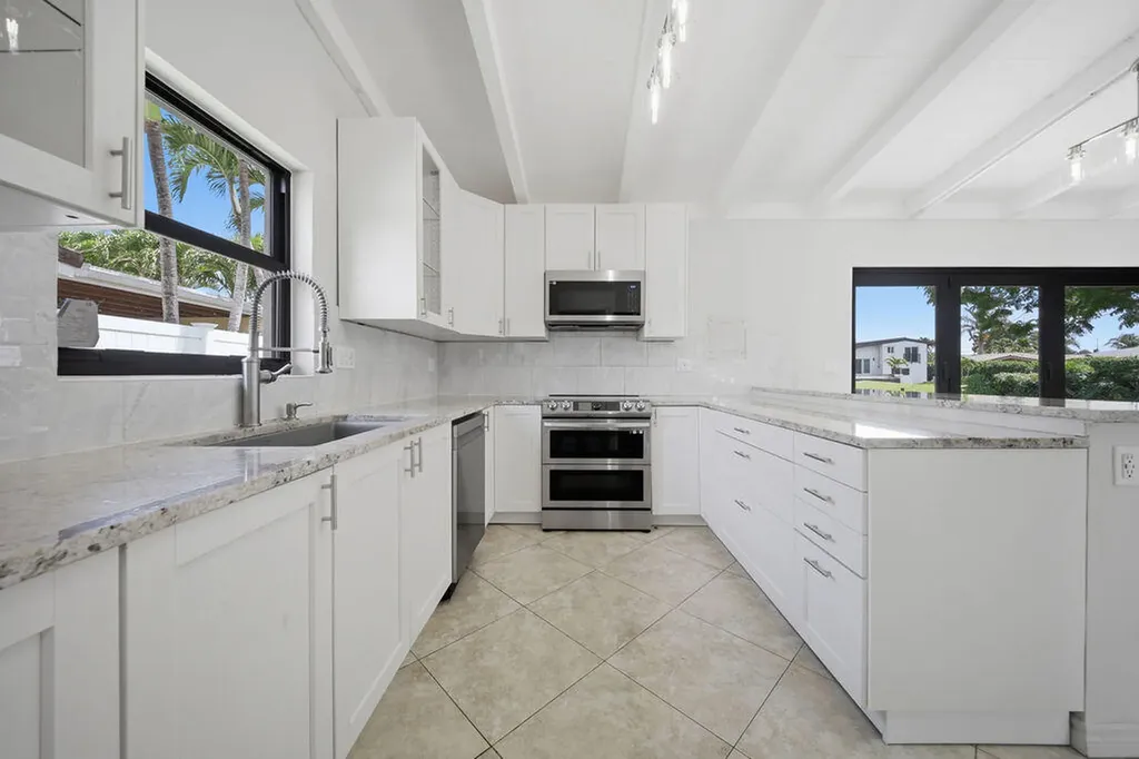 2524 Nassau Lane Fort Lauderdale FL 33312