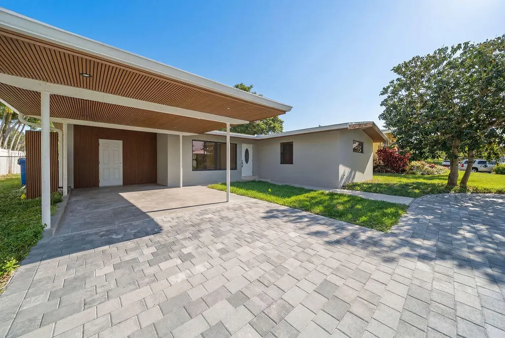 2524 Nassau Lane Fort Lauderdale FL 33312