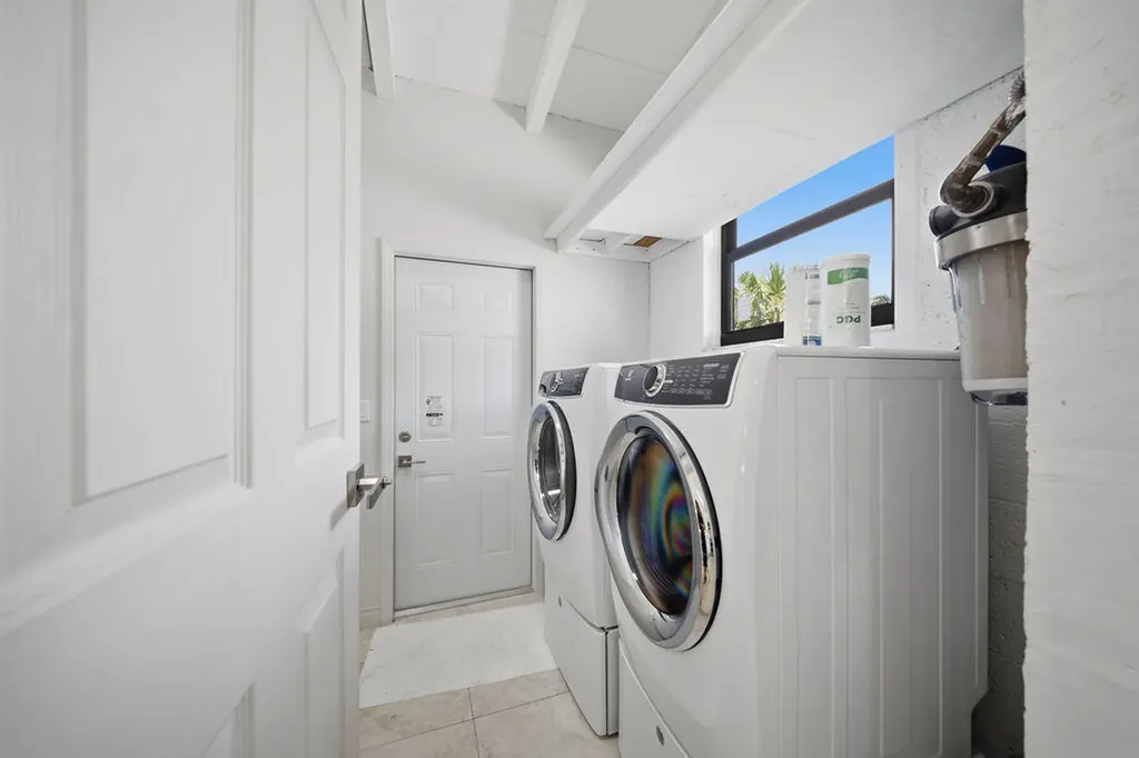 2524 Nassau Lane Fort Lauderdale FL 33312