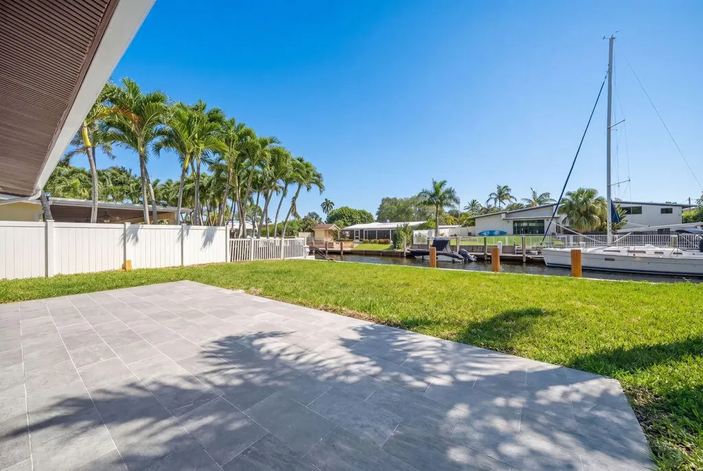 2524 Nassau Lane Fort Lauderdale FL 33312