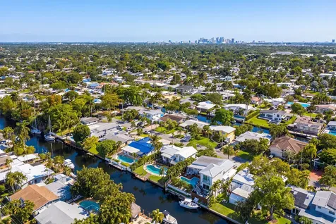 2524 Nassau Lane Fort Lauderdale FL 33312