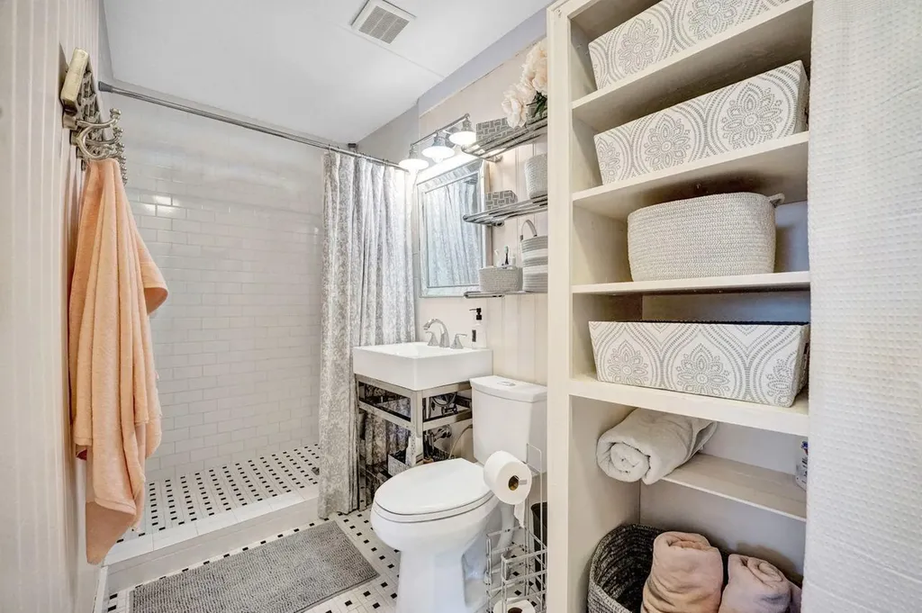 221 S Ocean Breeze Lake Worth Beach FL 33460