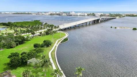 221 S Ocean Breeze Lake Worth Beach FL 33460