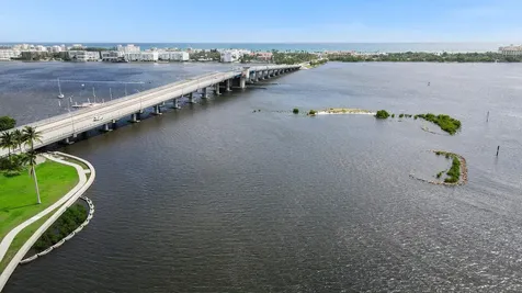 221 S Ocean Breeze Lake Worth Beach FL 33460