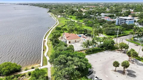 221 S Ocean Breeze Lake Worth Beach FL 33460