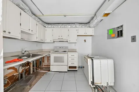 343 Capri Delray Beach FL 33484