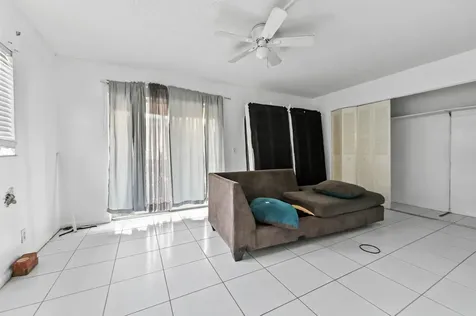 343 Capri Delray Beach FL 33484