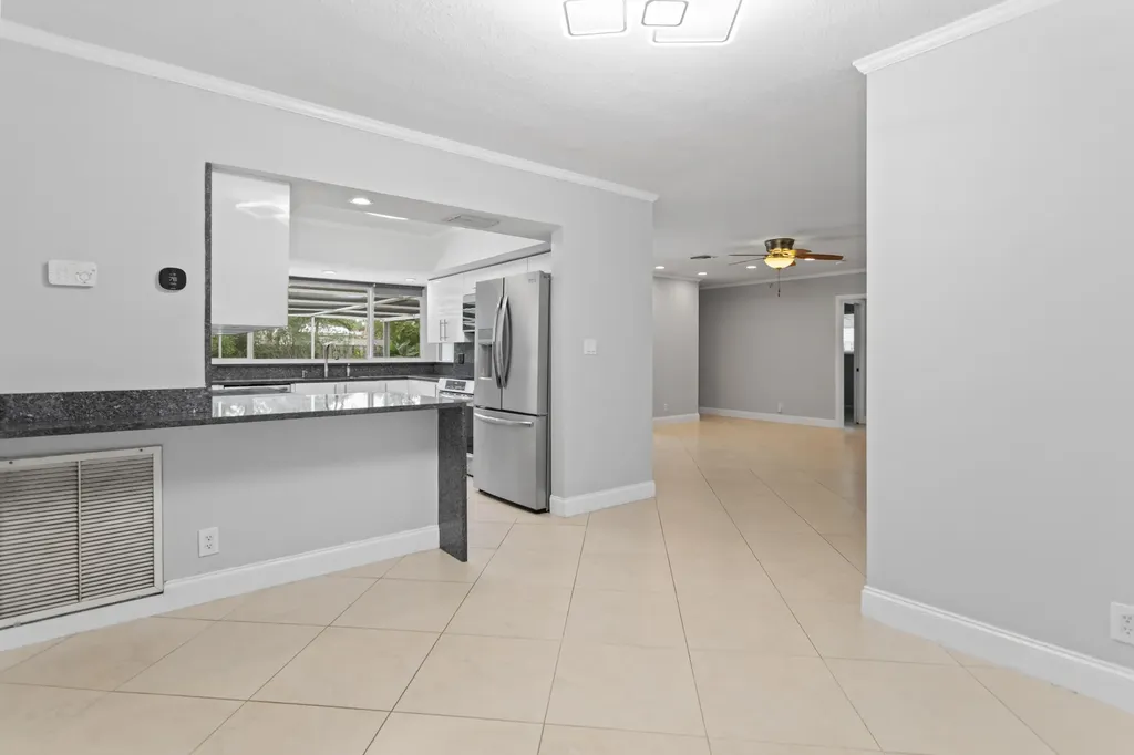 5281 SW 4th Court Plantation FL 33317