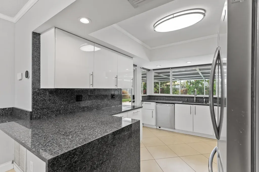 5281 SW 4th Court Plantation FL 33317