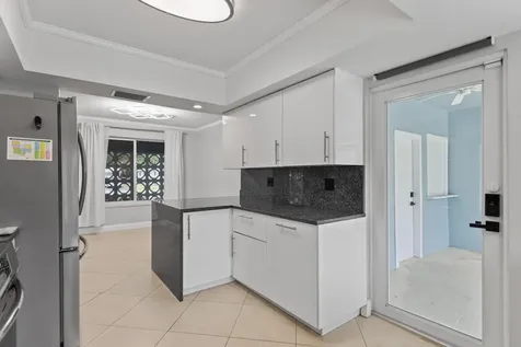 5281 SW 4th Court Plantation FL 33317