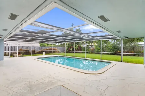 5281 SW 4th Court Plantation FL 33317