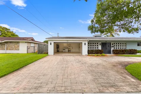 5281 SW 4th Court Plantation FL 33317
