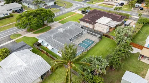 5281 SW 4th Court Plantation FL 33317