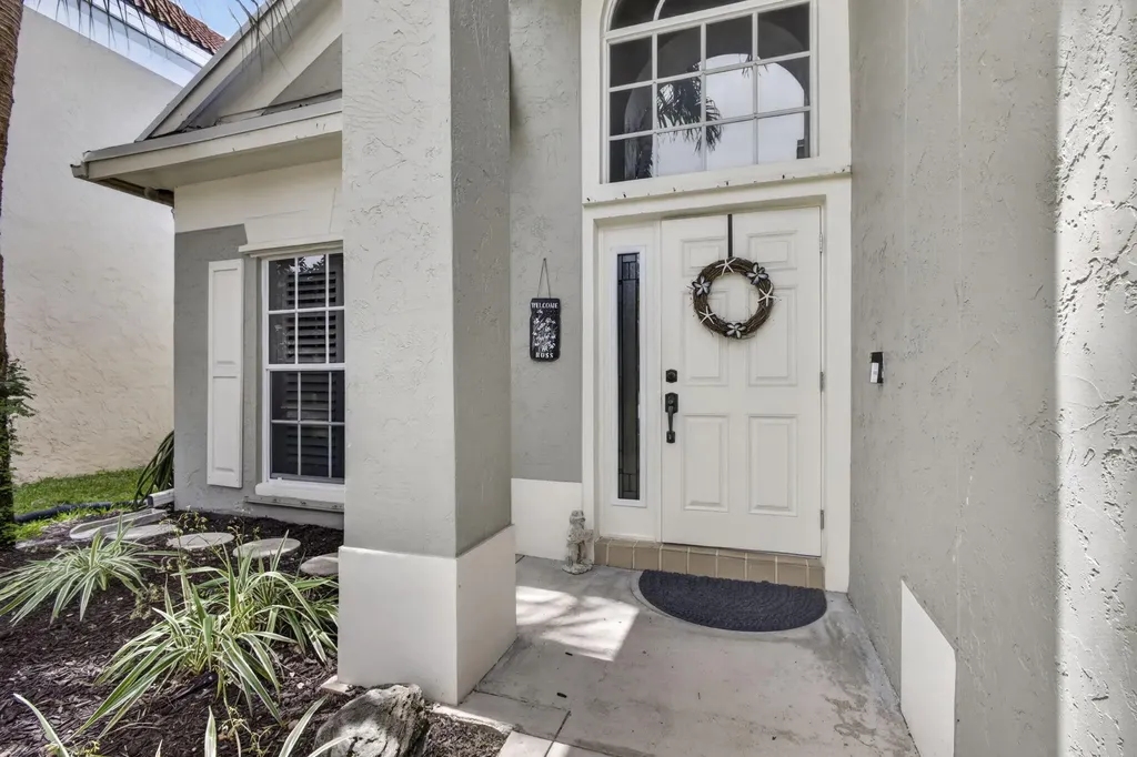 71 Princewood Lane Palm Beach Gardens FL 33410