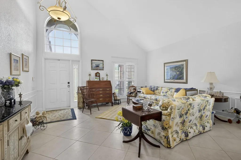 71 Princewood Lane Palm Beach Gardens FL 33410