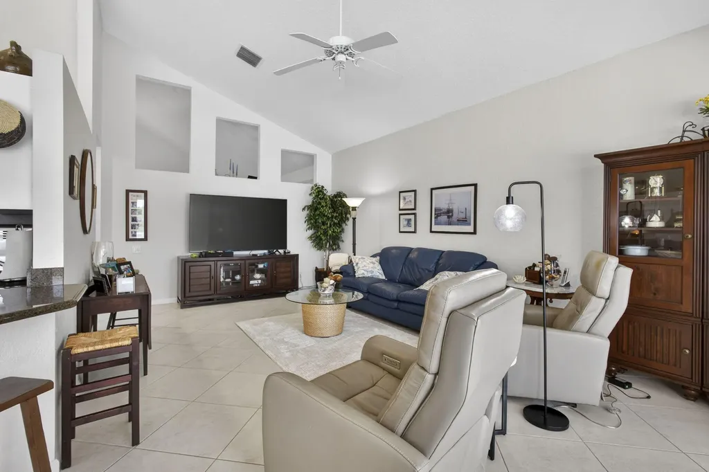 71 Princewood Lane Palm Beach Gardens FL 33410