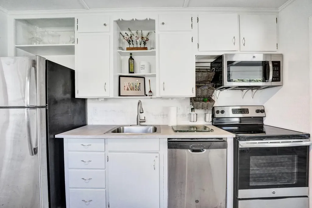 221 S Ocean Breeze Lake Worth Beach FL 33460