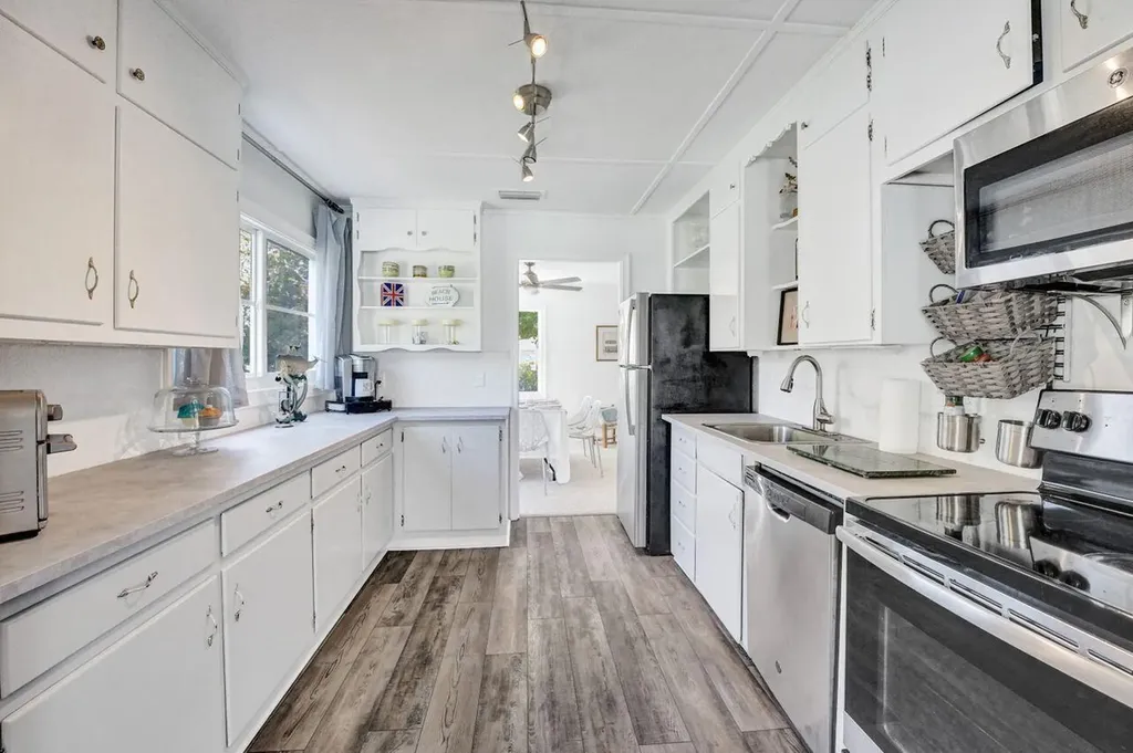 221 S Ocean Breeze Lake Worth Beach FL 33460