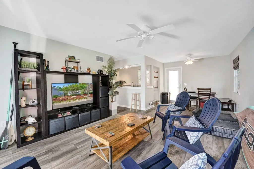 221 S Ocean Breeze Lake Worth Beach FL 33460