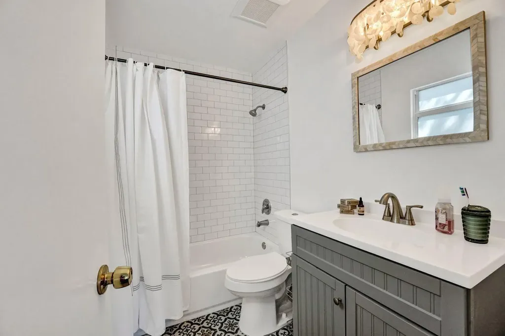 221 S Ocean Breeze Lake Worth Beach FL 33460