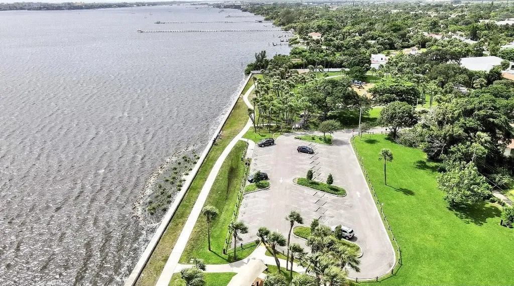 221 S Ocean Breeze Lake Worth Beach FL 33460