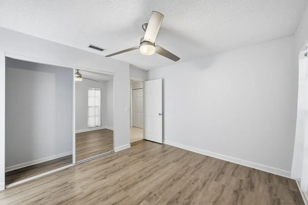 8857 NW 3rd Place Coral Springs FL 33071