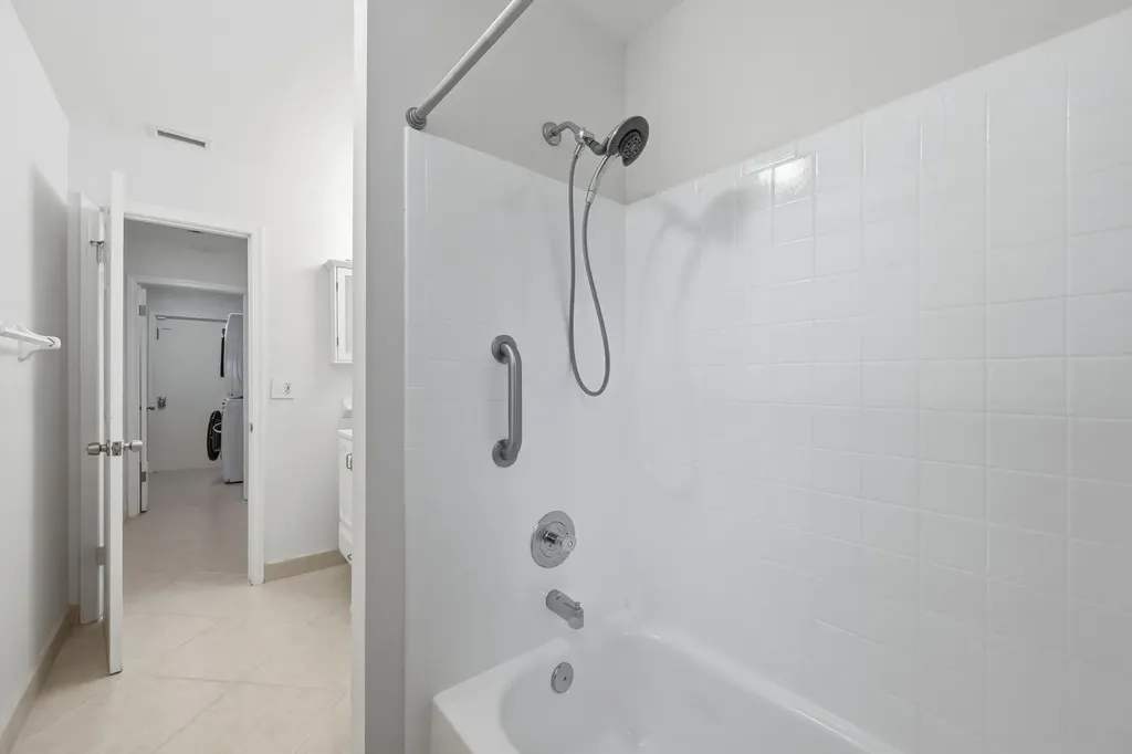 8857 NW 3rd Place Coral Springs FL 33071