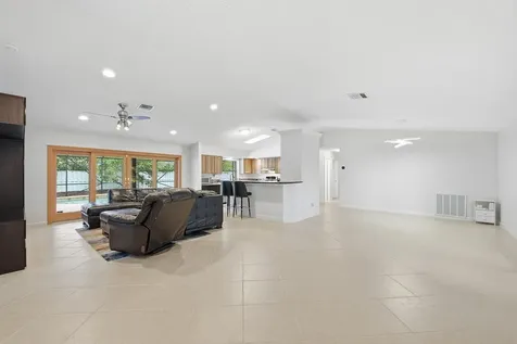 8857 NW 3rd Place Coral Springs FL 33071