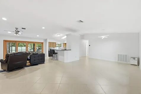 8857 NW 3rd Place Coral Springs FL 33071