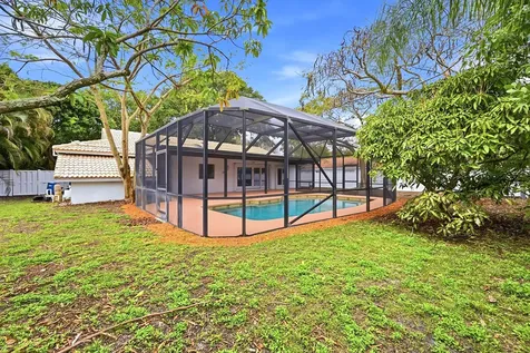 8857 NW 3rd Place Coral Springs FL 33071