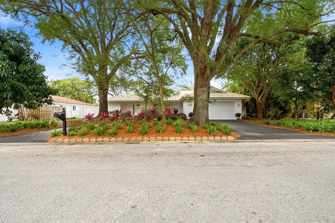 8857 NW 3rd Place Coral Springs FL 33071