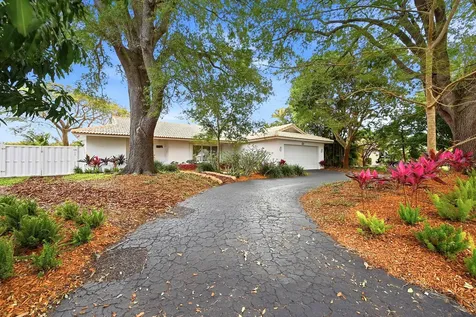 8857 NW 3rd Place Coral Springs FL 33071