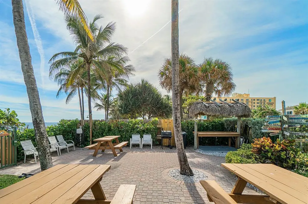 800 SE 20th Avenue Deerfield Beach FL 33441
