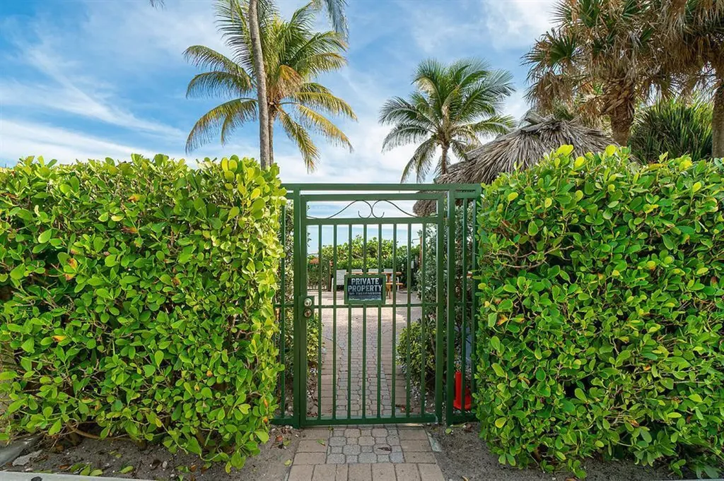 800 SE 20th Avenue Deerfield Beach FL 33441