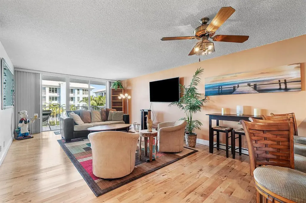 800 SE 20th Avenue Deerfield Beach FL 33441