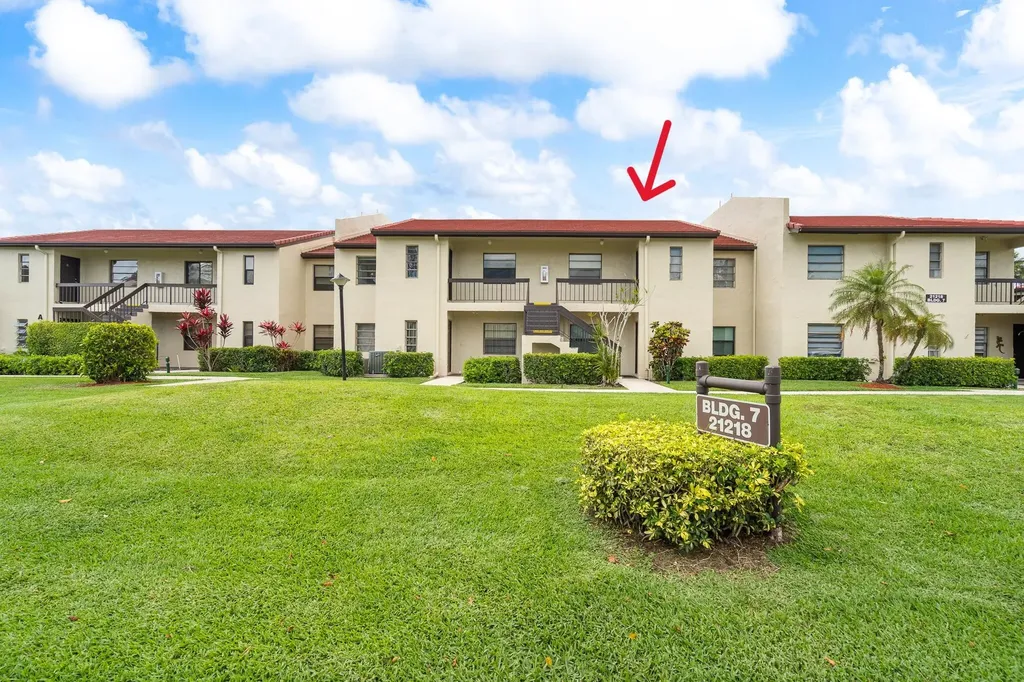 21218 Lago Circle Boca Raton FL 33433