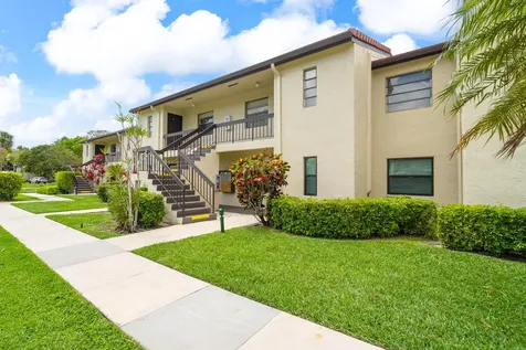 21218 Lago Circle Boca Raton FL 33433