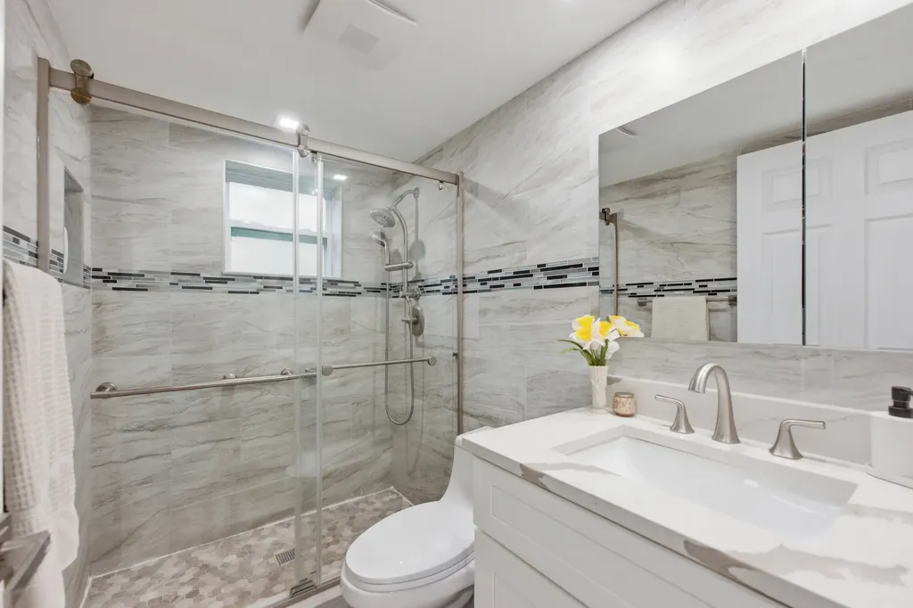 634 Normandy N Delray Beach FL 33484