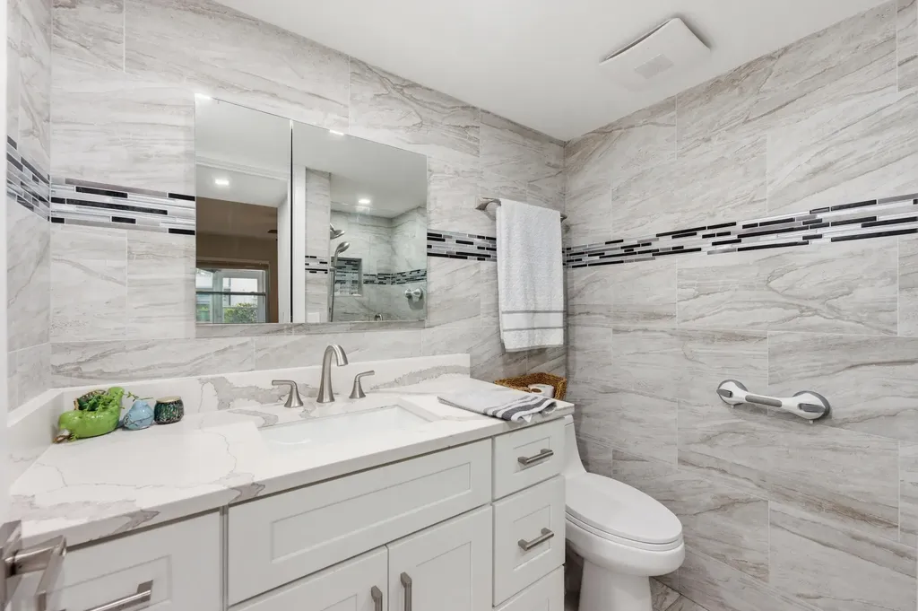 634 Normandy N Delray Beach FL 33484