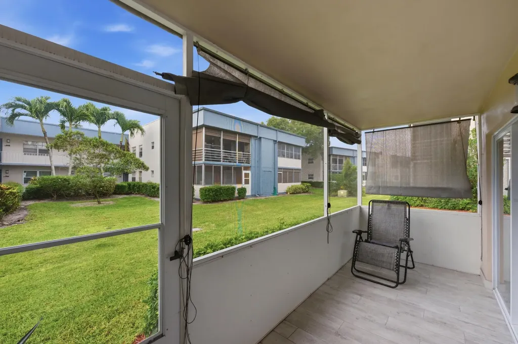 634 Normandy N Delray Beach FL 33484