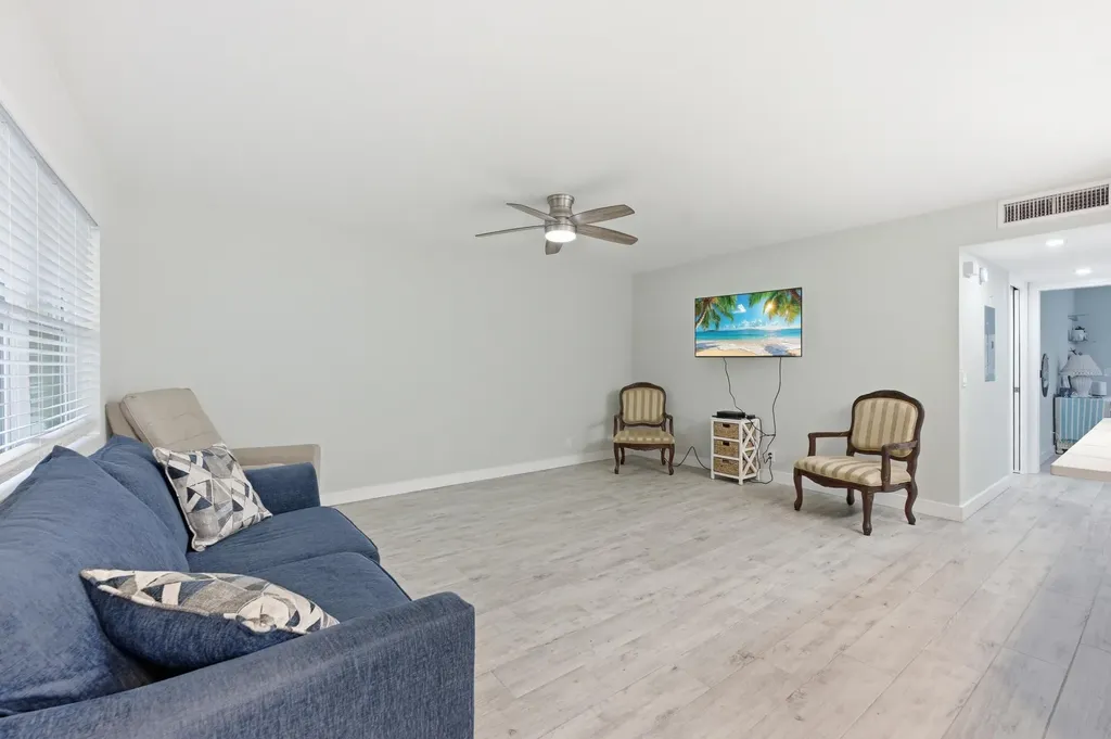 634 Normandy N Delray Beach FL 33484