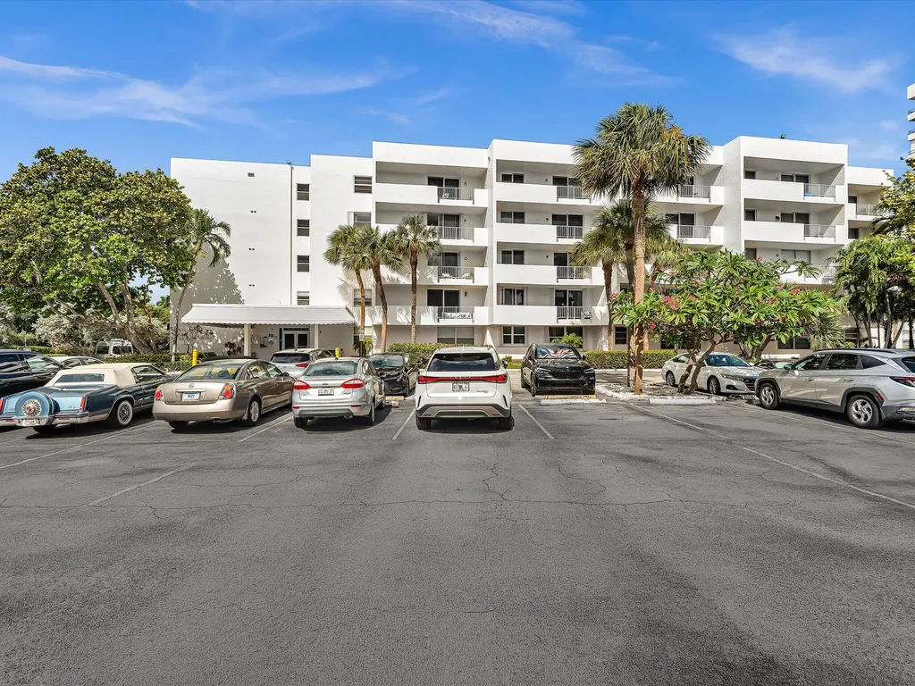 1421 S Ocean Boulevard Pompano Beach FL 33062