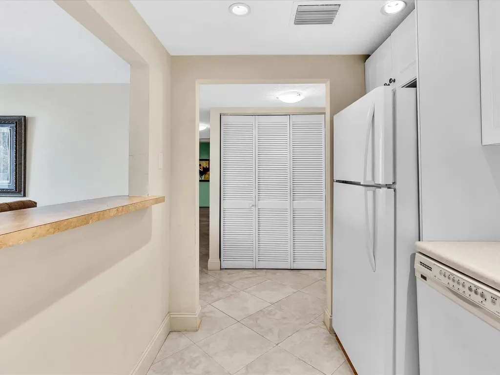 1421 S Ocean Boulevard Pompano Beach FL 33062
