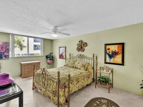 1421 S Ocean Boulevard Pompano Beach FL 33062