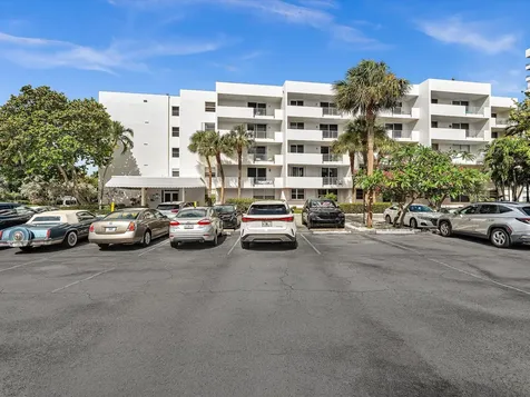1421 S Ocean Boulevard Pompano Beach FL 33062