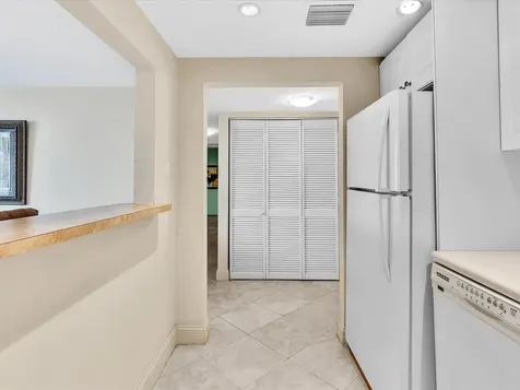 1421 S Ocean Boulevard Pompano Beach FL 33062