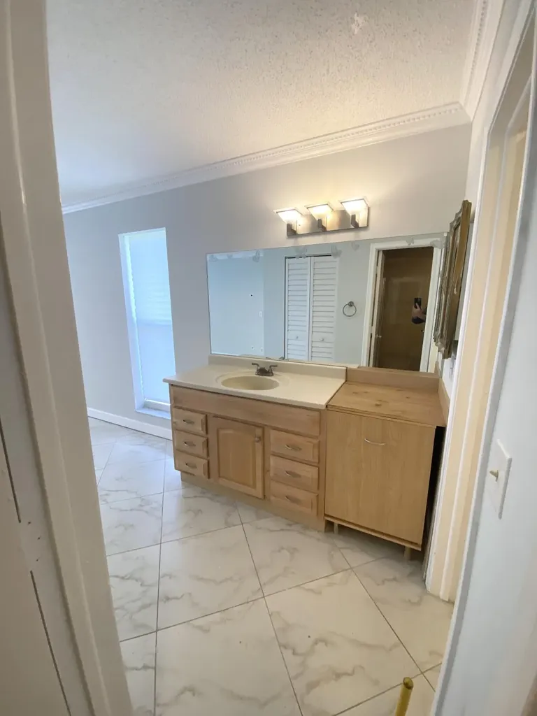 2480 Juniper Drive Delray Beach FL 33445